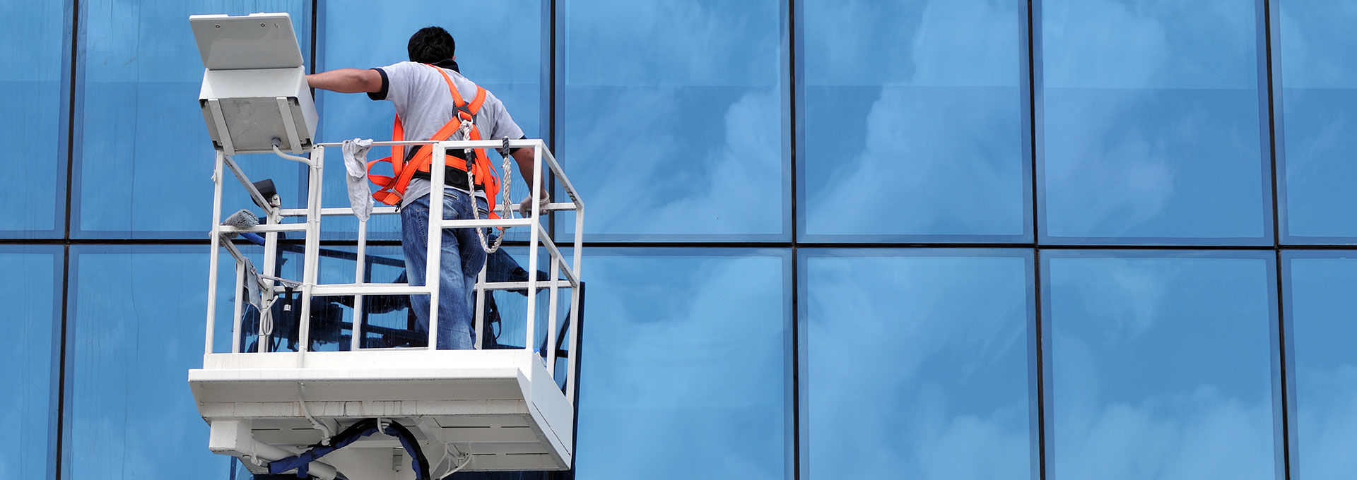 Bild zur Glas- und Fassadenreinigung